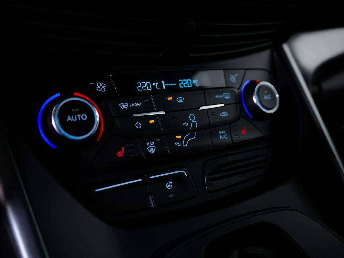 Ford Kuga, 2018 Фото №13