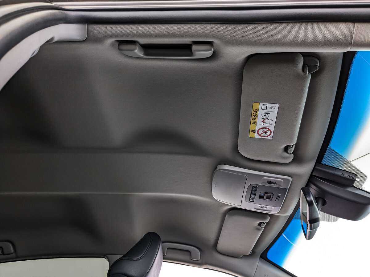 Toyota Camry, 2018 Фото №19