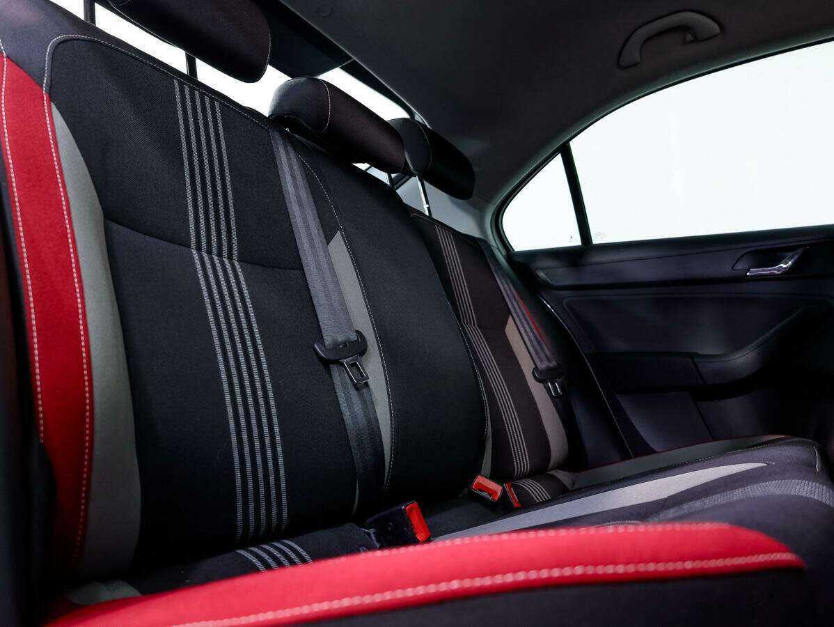 Skoda Rapid, 2015 Фото №13