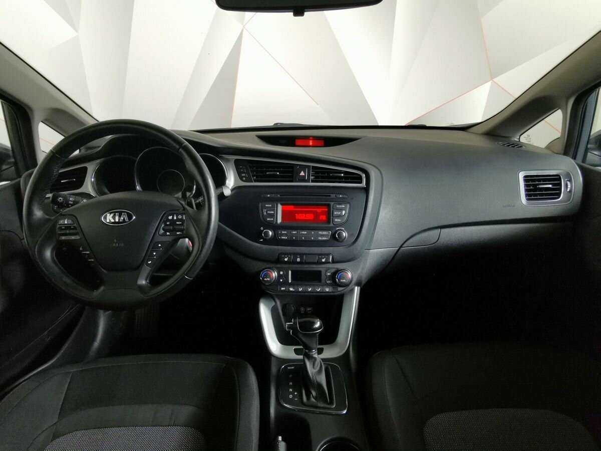 Kia Ceed, 2018 Фото №10