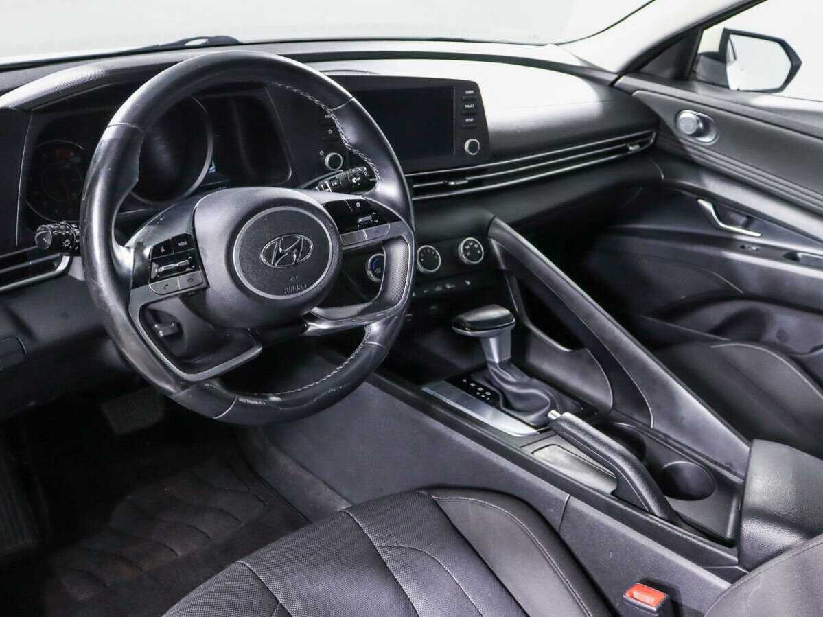 Hyundai Elantra, 2021 Фото №14
