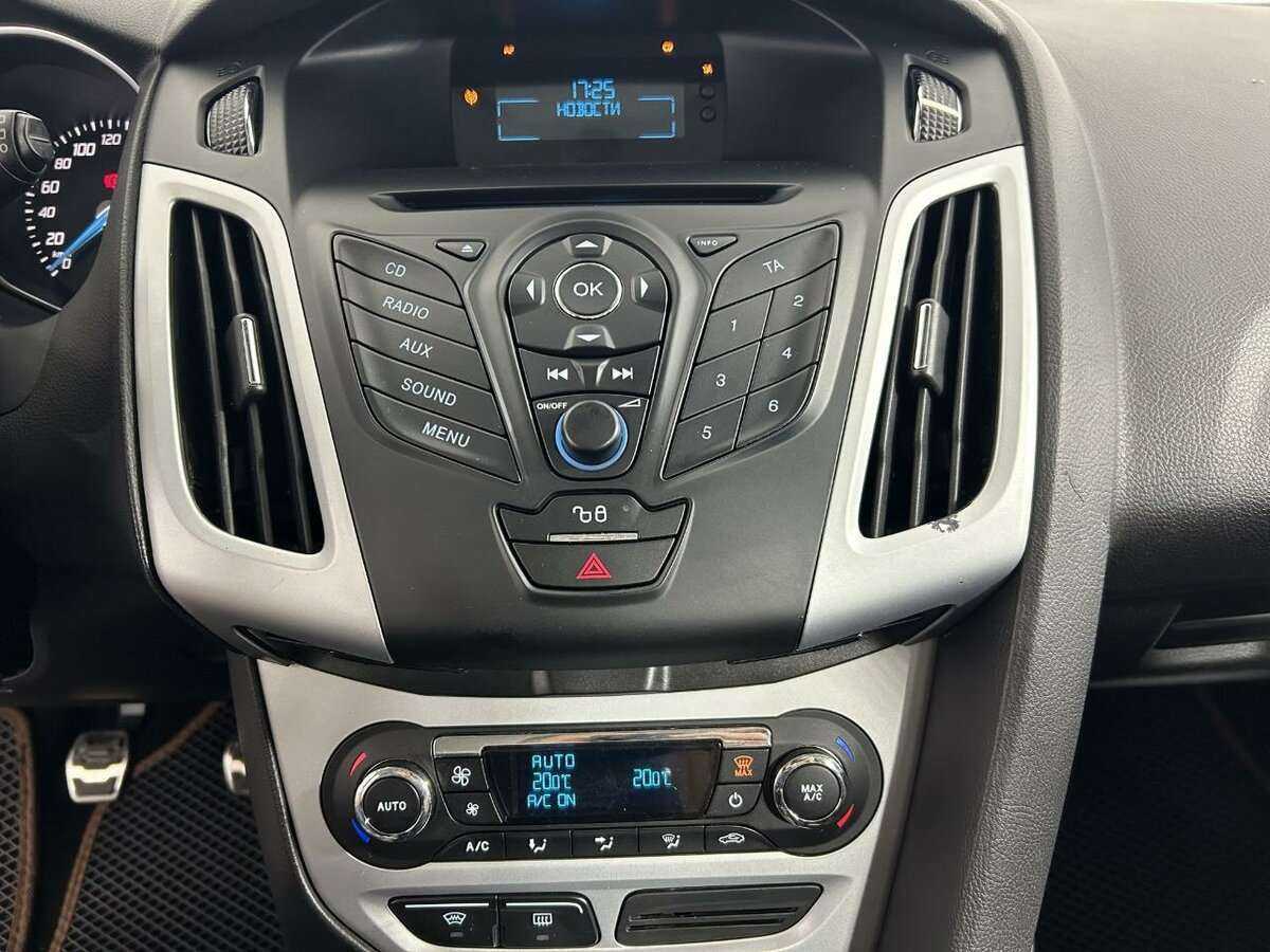 Ford Focus, 2013 Фото №12