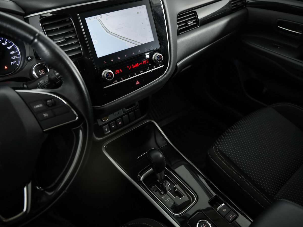 Mitsubishi Outlander III Рестайлинг 3, 2021 Фото №21