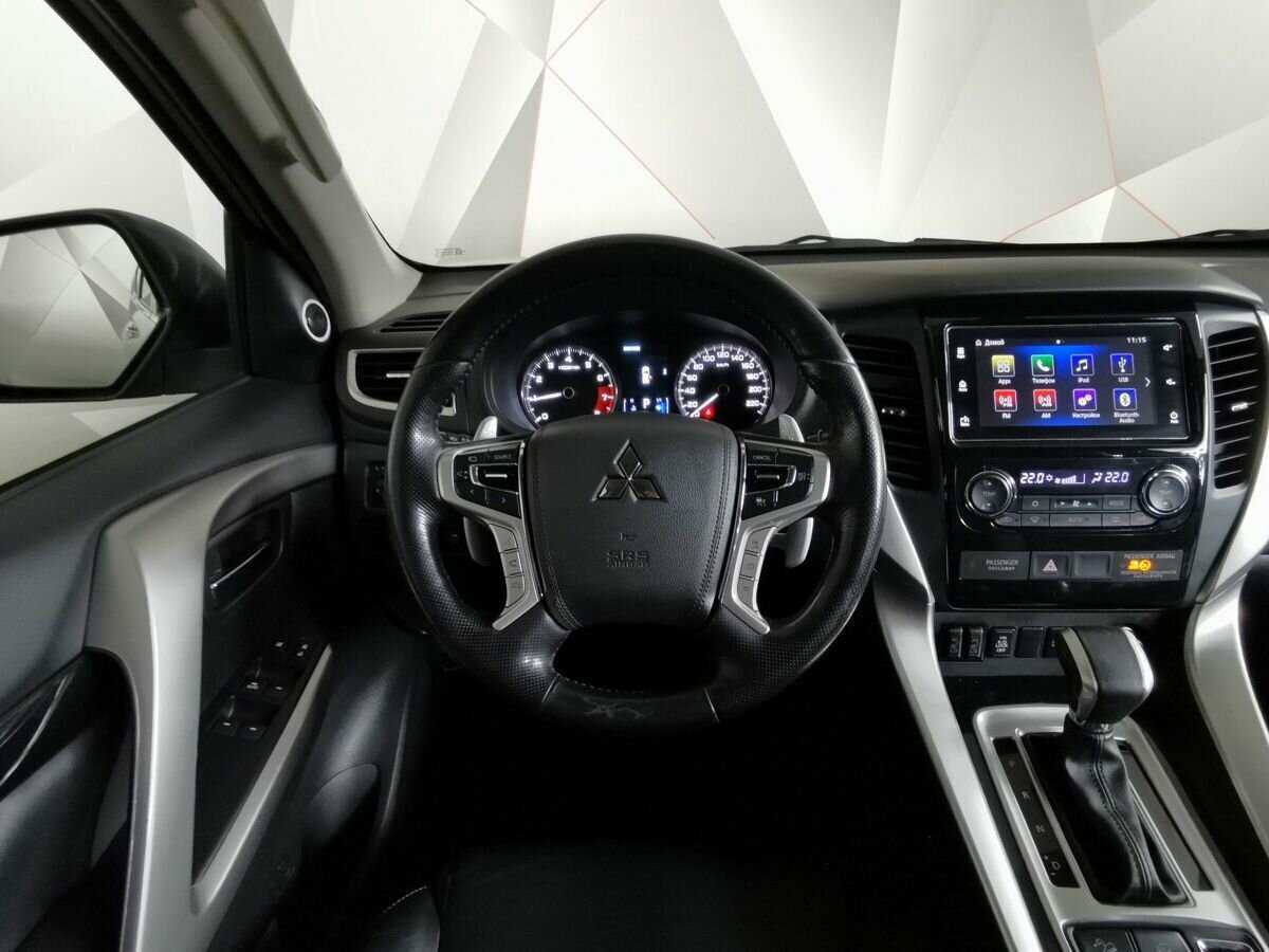 Mitsubishi Pajero Sport, 2017 Фото №15