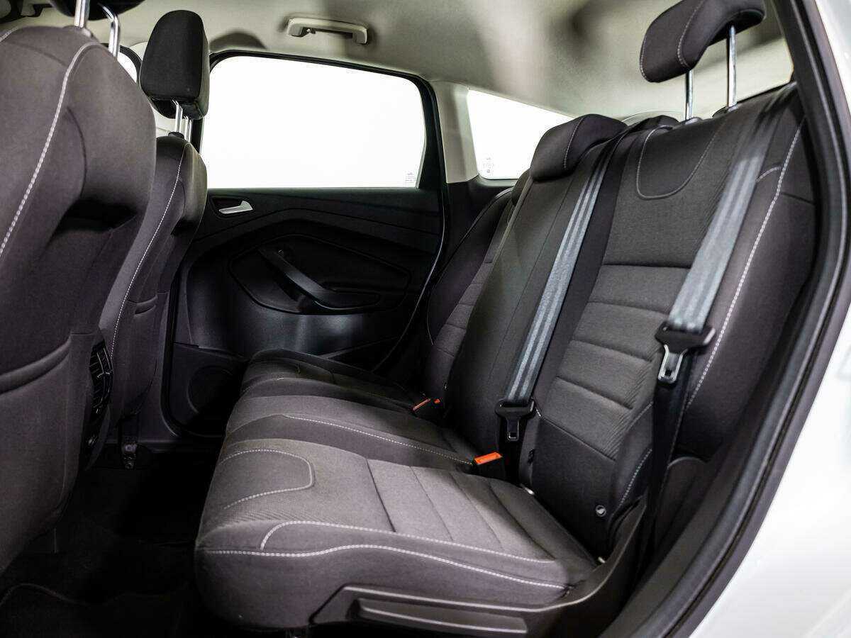 Ford Kuga, 2016 Фото №8