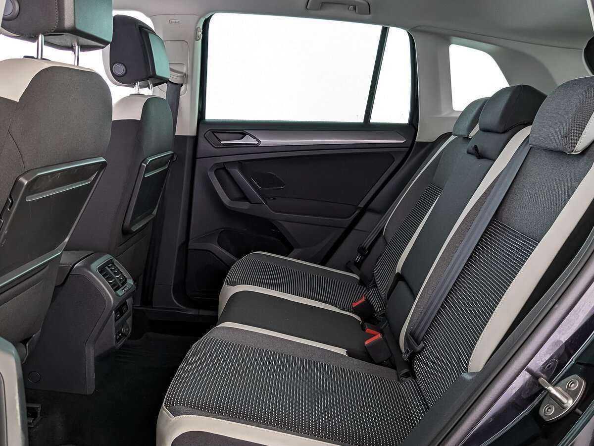 Volkswagen Tiguan, 2019 Фото №17