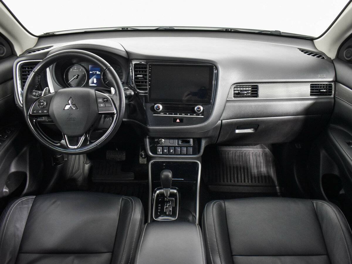 Mitsubishi Outlander III Рестайлинг 3, 2020 Фото №13
