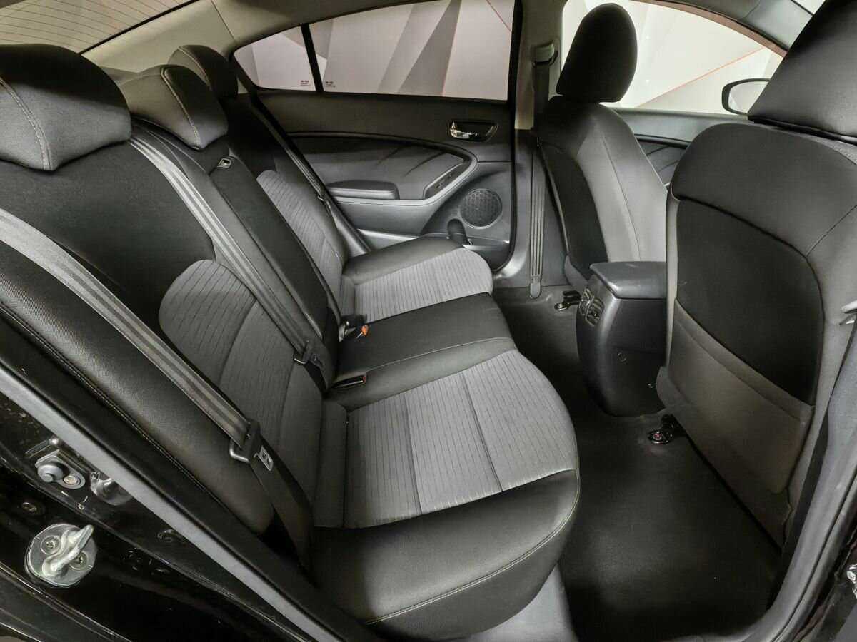 Kia Cerato, 2018 Фото №12