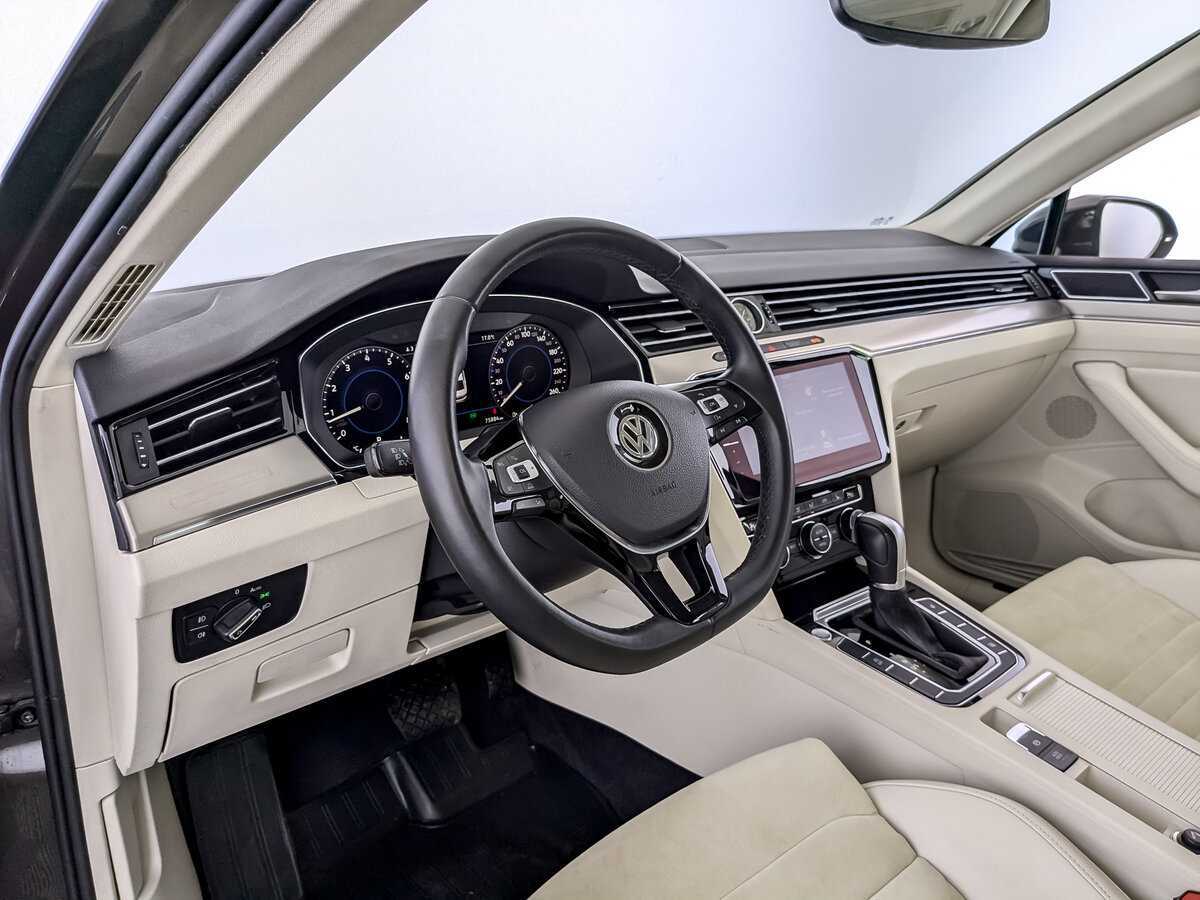 Volkswagen Passat, 2017 Фото №16