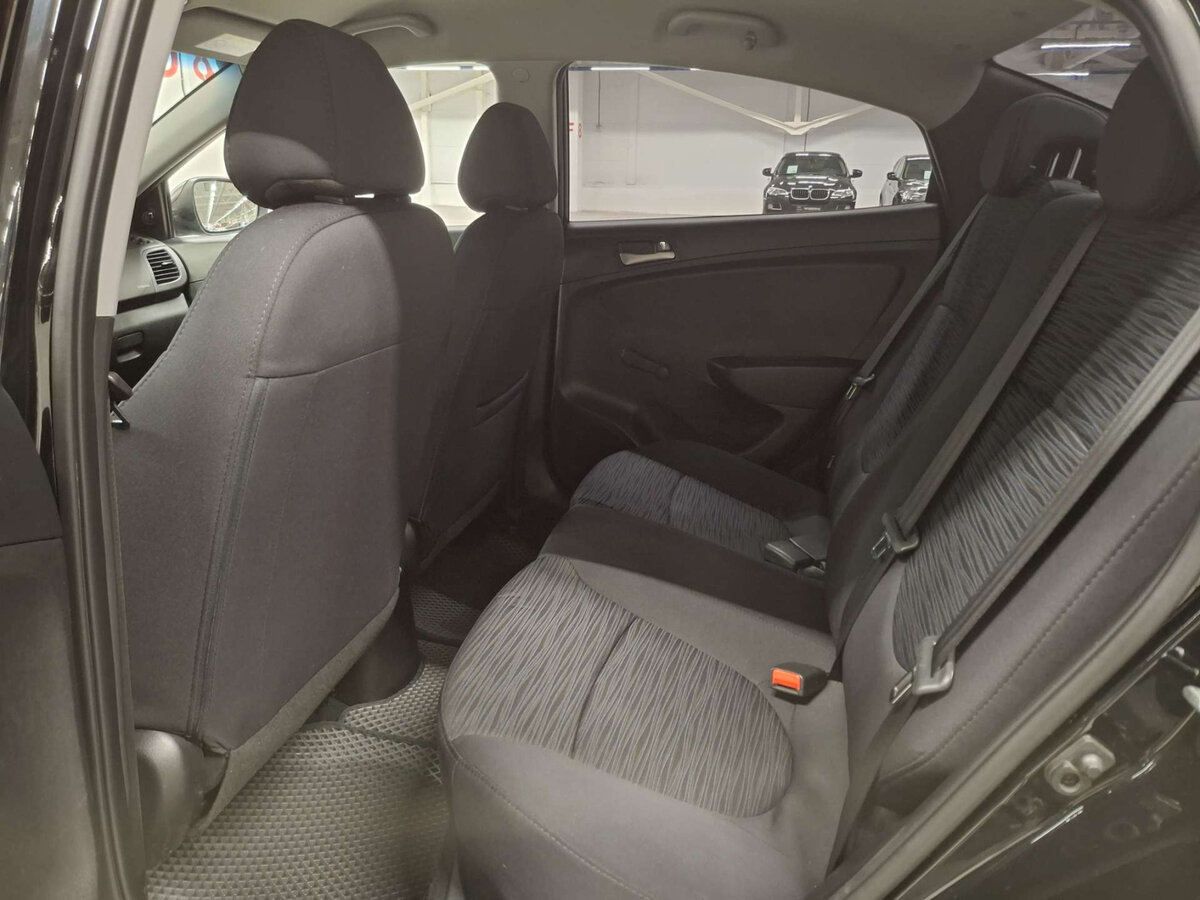 Hyundai Solaris I Рестайлинг, 2016 Фото №12