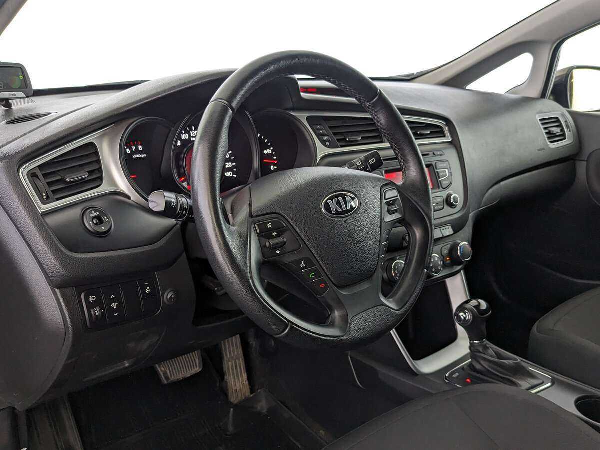 Kia Ceed, 2017 Фото №11