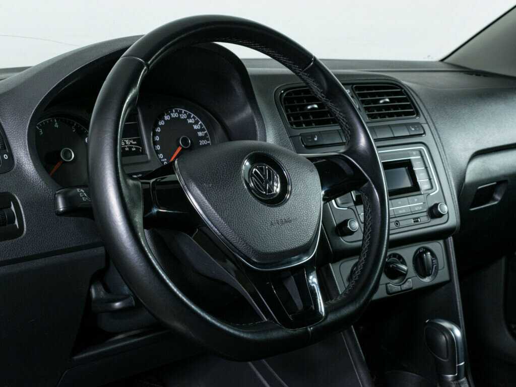 Volkswagen Polo, 2016 Фото №12