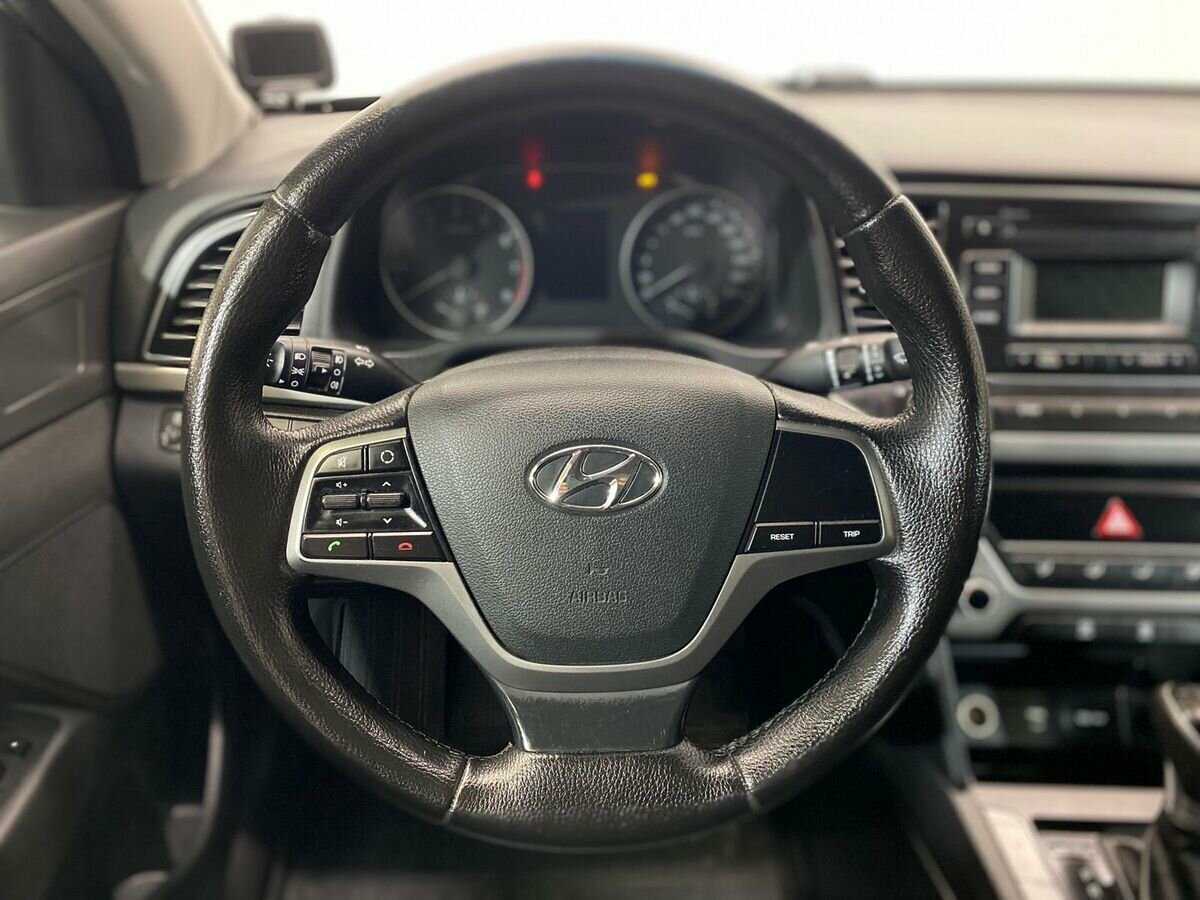 Hyundai Elantra, 2017 Фото №12