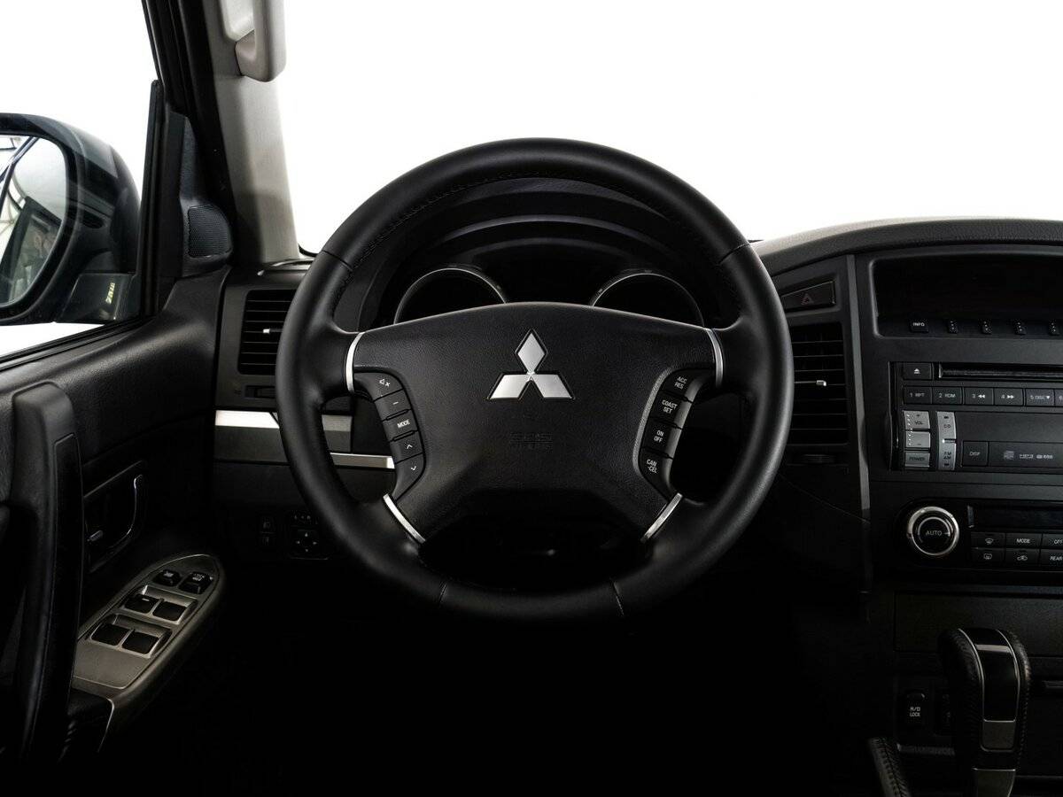Mitsubishi Pajero, 2012 Фото №8