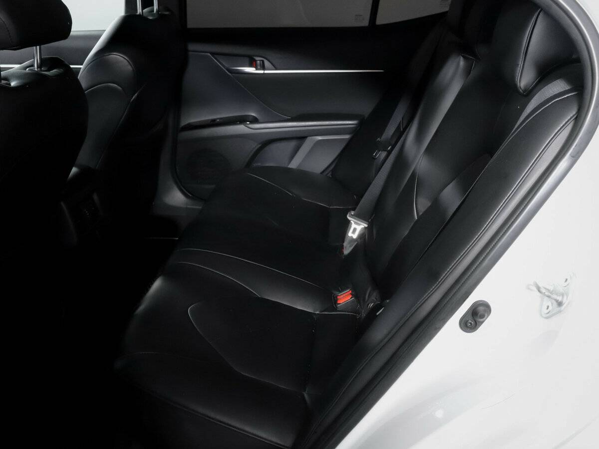 Toyota Camry VIII (XV70), 2020 Фото №8