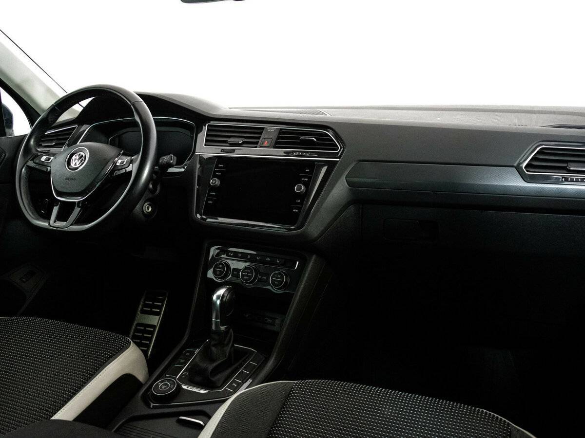 Volkswagen Tiguan, 2019 Фото №7
