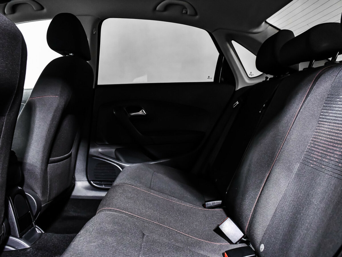 Volkswagen Polo V Рестайлинг, 2017 Фото №11