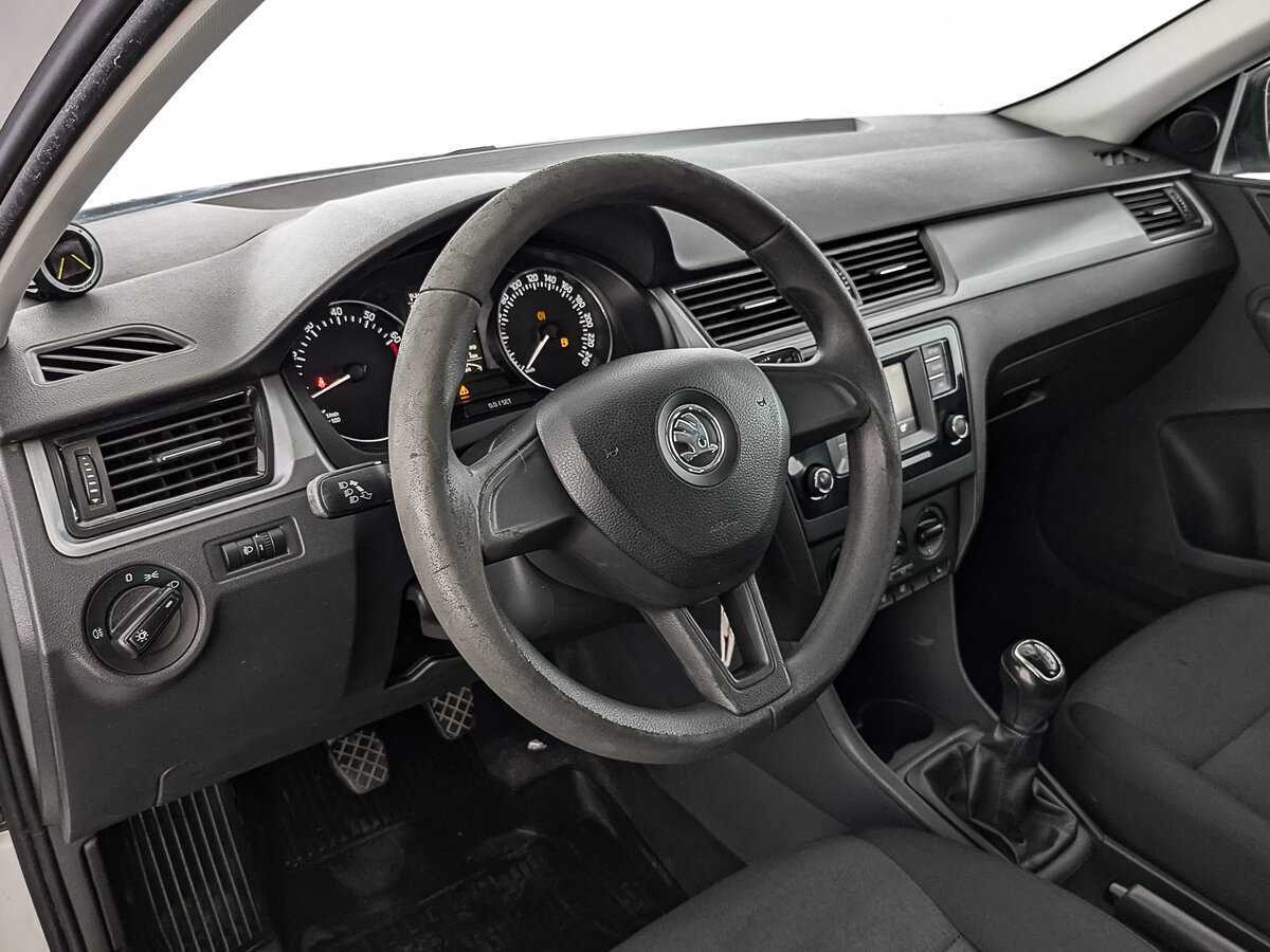 Skoda Rapid, 2017 Фото №13