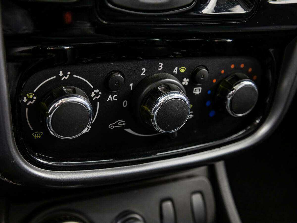 Renault Duster, 2013 Фото №17