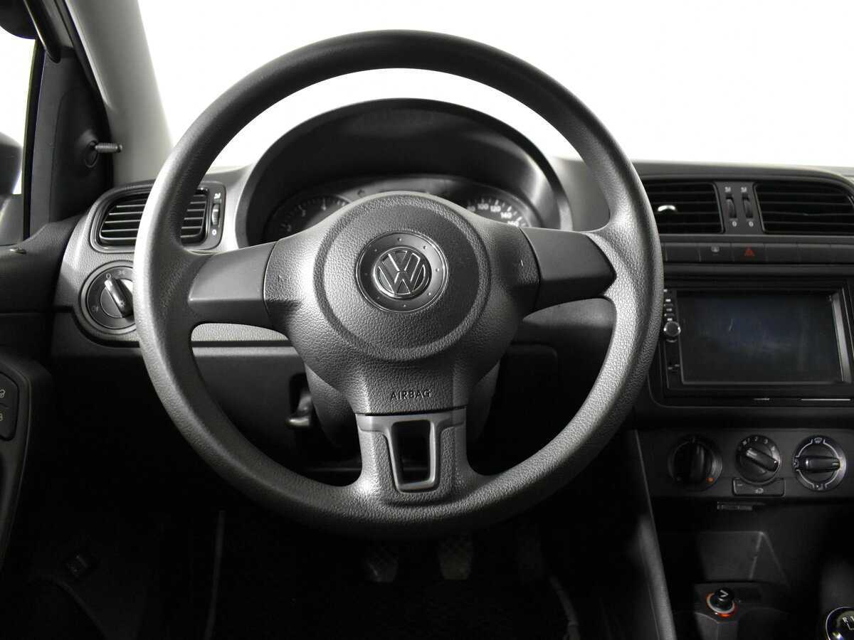 Volkswagen Polo, 2014 Фото №14