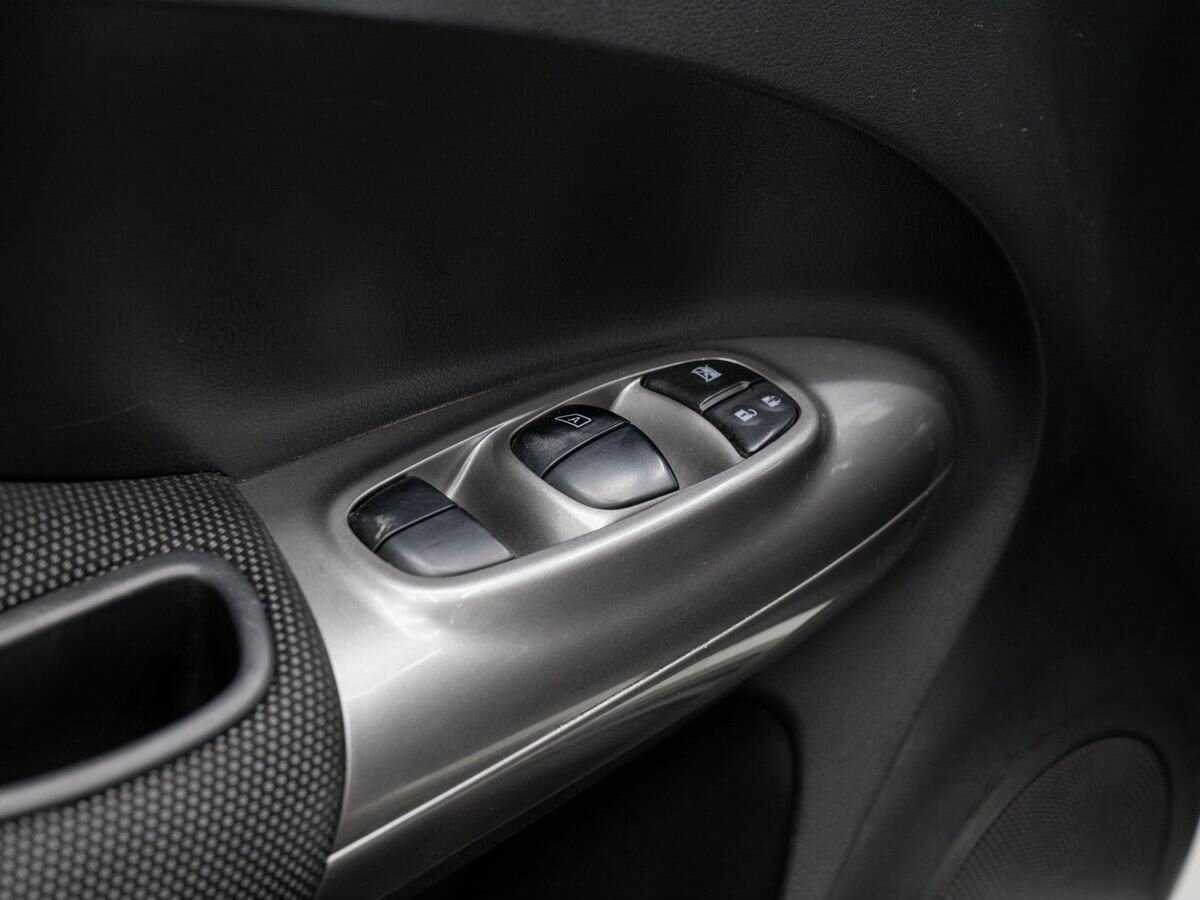 Nissan Juke, 2012 Фото №16