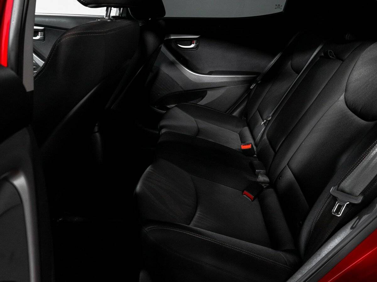 Hyundai Elantra, 2015 Фото №10