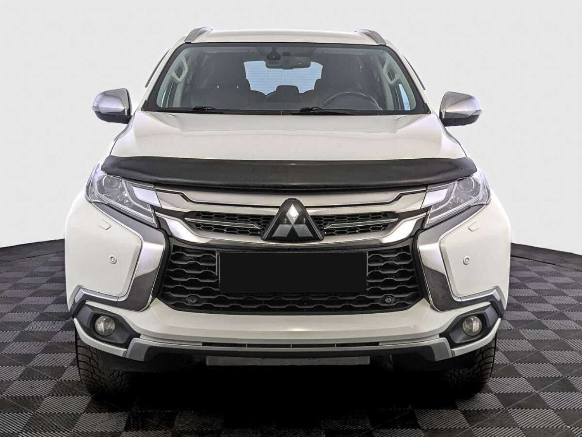 Mitsubishi Pajero Sport, 2017 Фото №2
