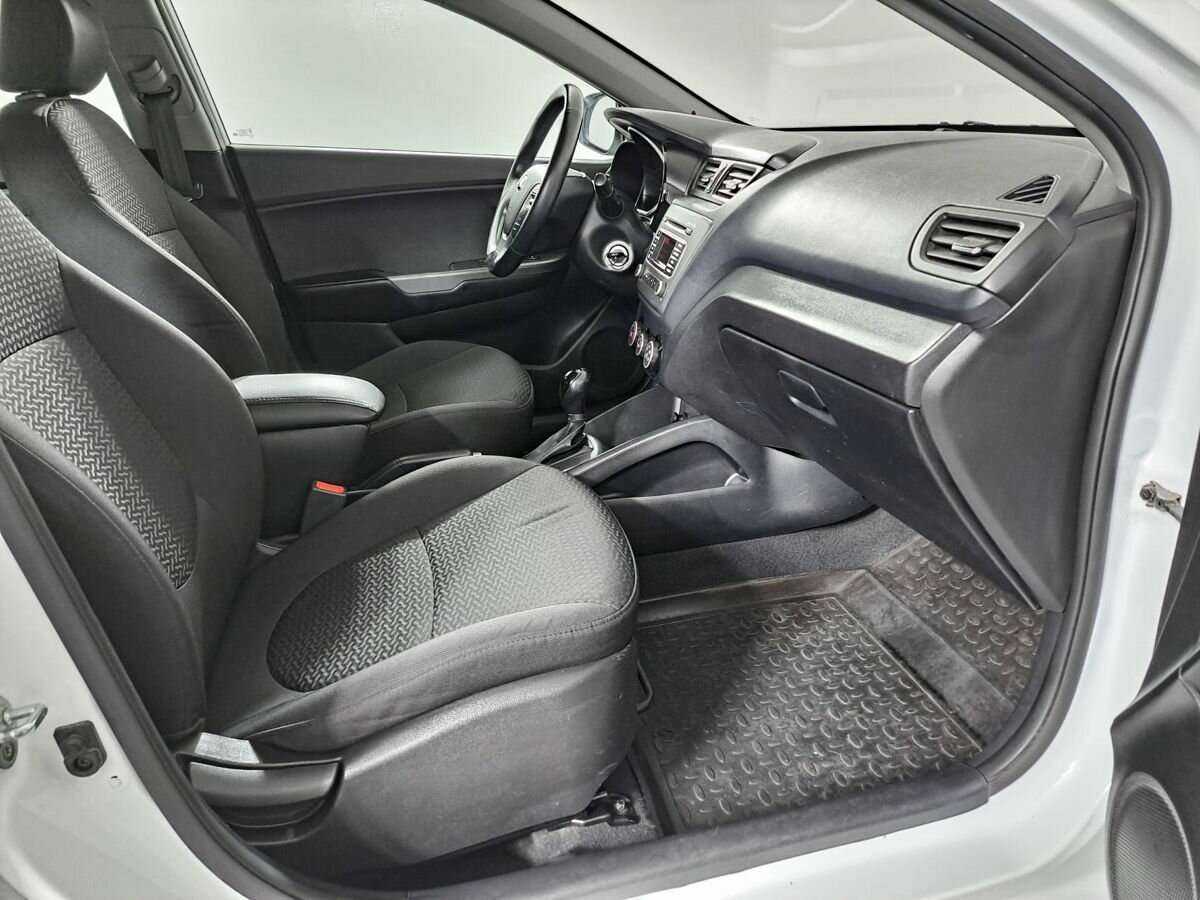 Kia Rio, 2017 Фото №9