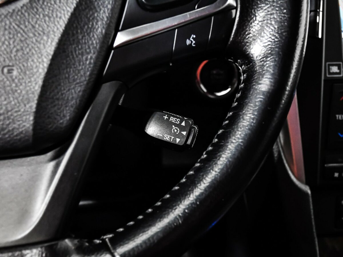 Toyota Camry VII (XV50) Рестайлинг, 2016 Фото №16