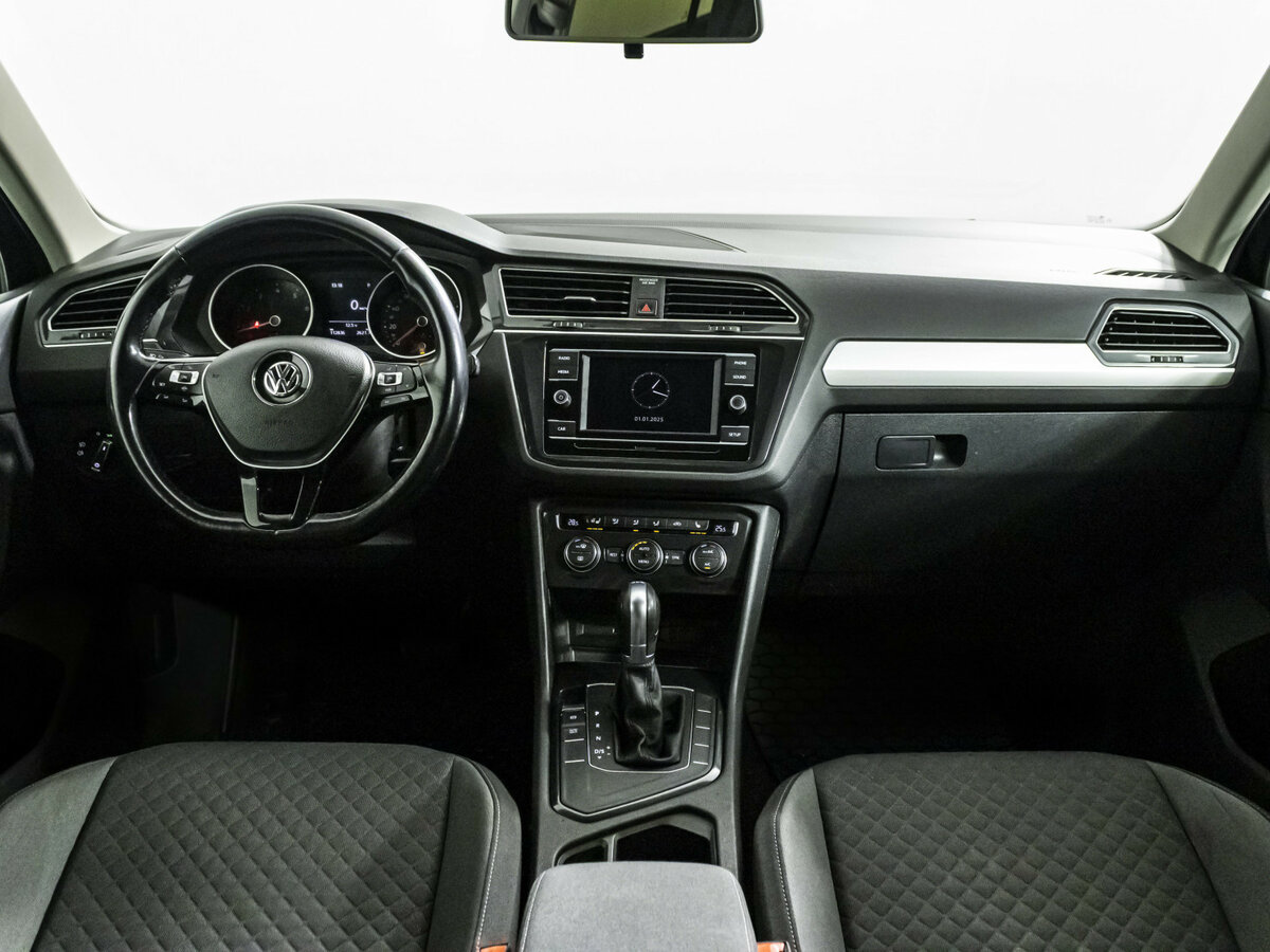 Volkswagen Tiguan II, 2018 Фото №9