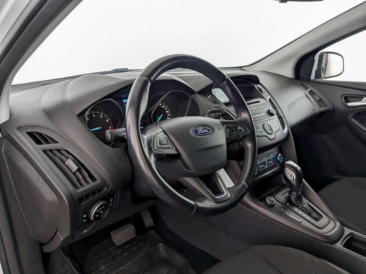 Ford Focus, 2018 Фото №14