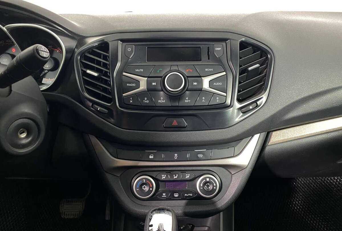 Lada (ВАЗ) Vesta, 2020 Фото №12