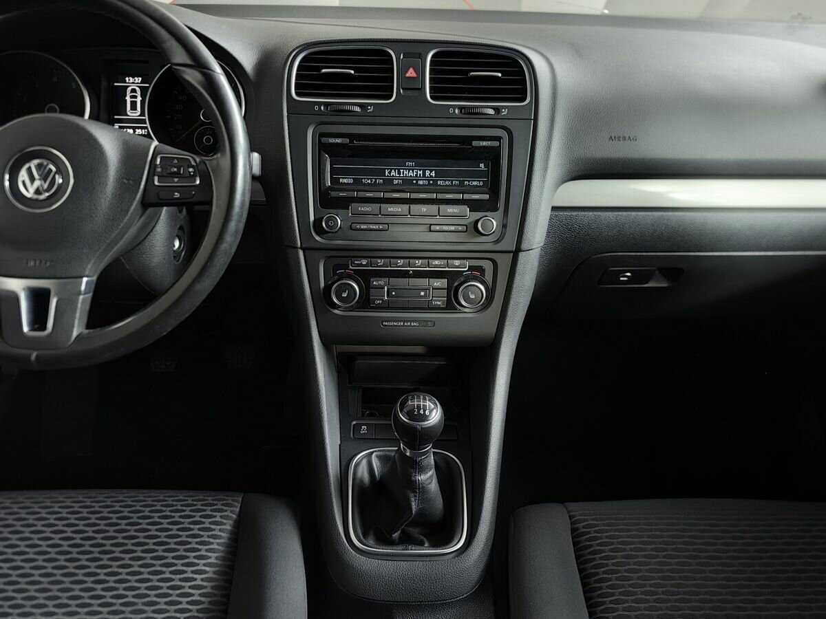 Volkswagen Golf, 2012 Фото №11