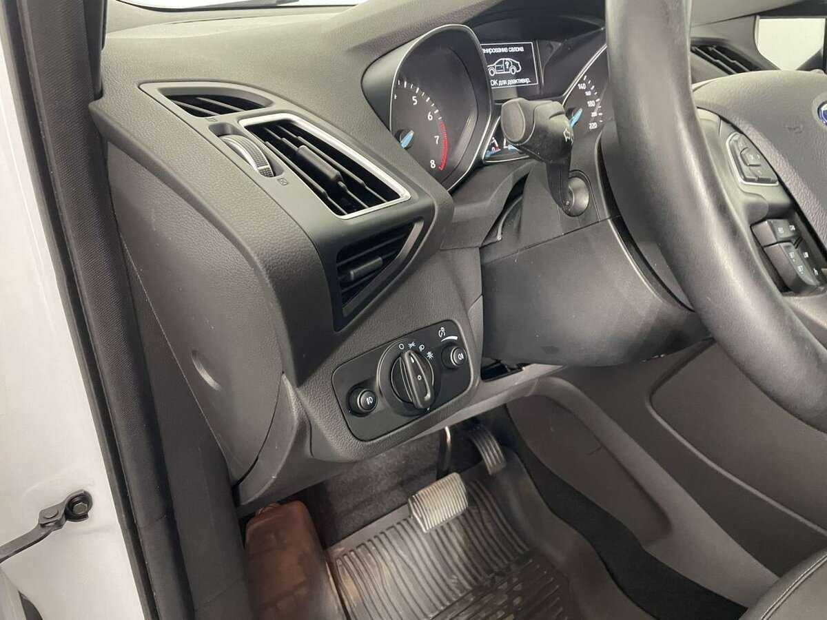 Ford Kuga, 2017 Фото №7