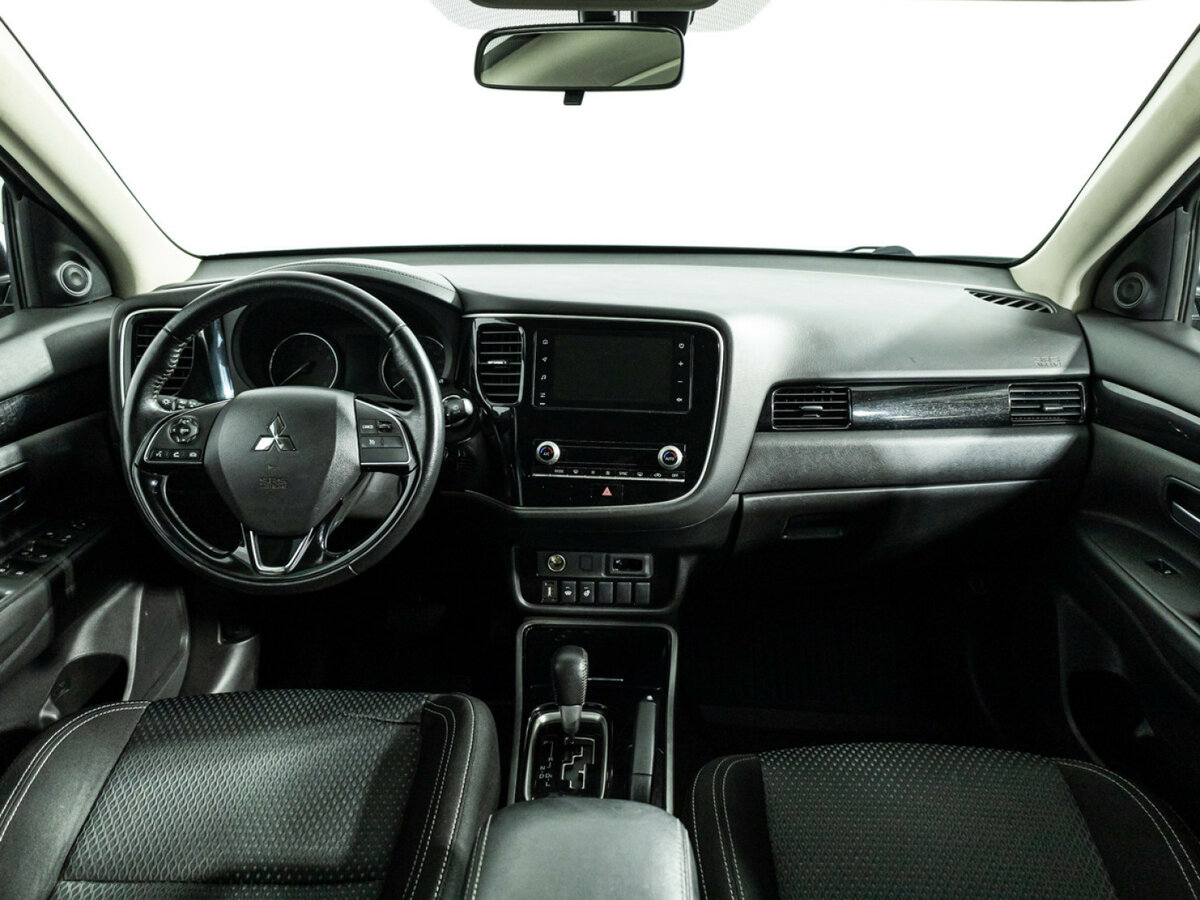 Mitsubishi Outlander III Рестайлинг 3, 2020 Фото №12