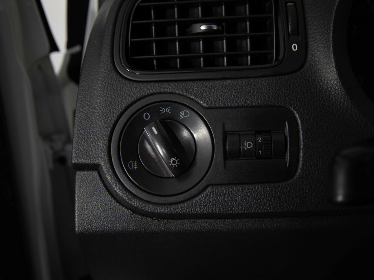 Volkswagen Polo V, 2014 Фото №9