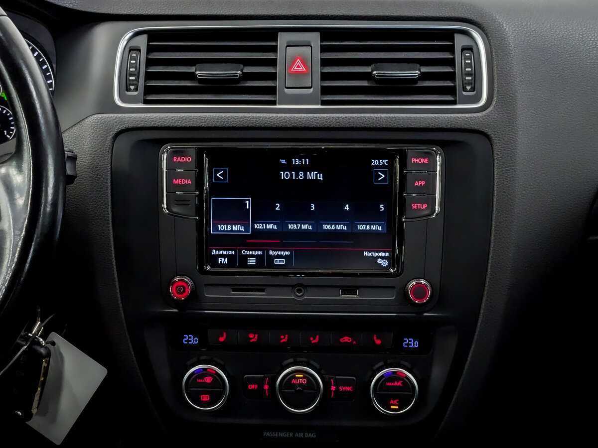 Volkswagen Jetta, 2014 Фото №15