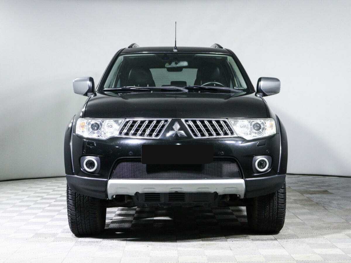 Mitsubishi Pajero Sport, 2012 Фото №2