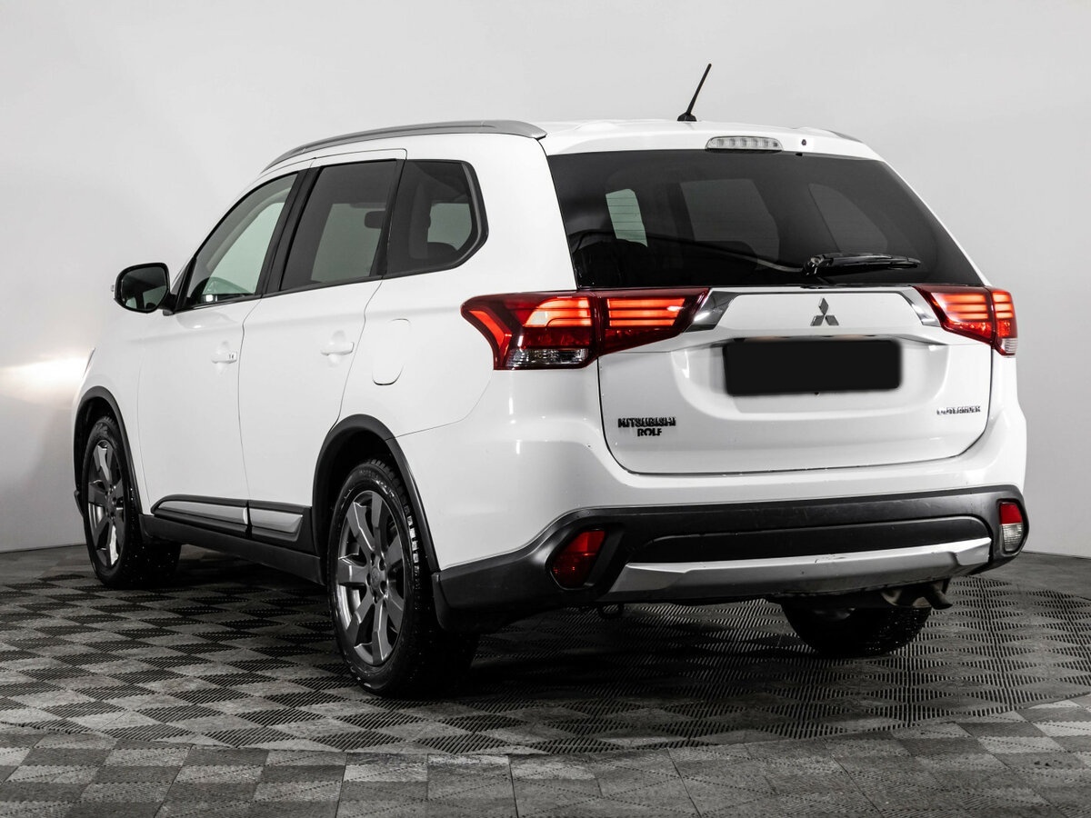 Mitsubishi Outlander III Рестайлинг 2, 2016 Фото №6