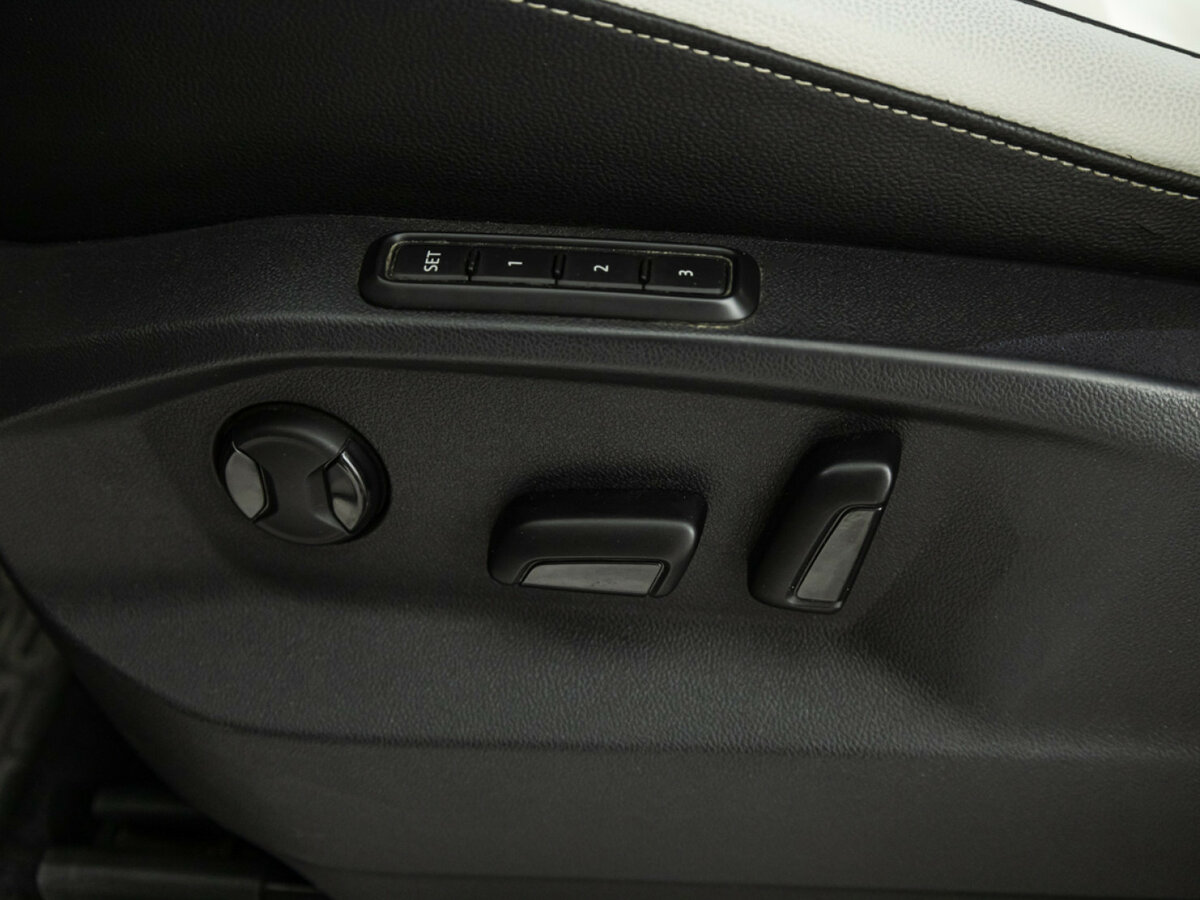Volkswagen Tiguan II, 2017 Фото №14