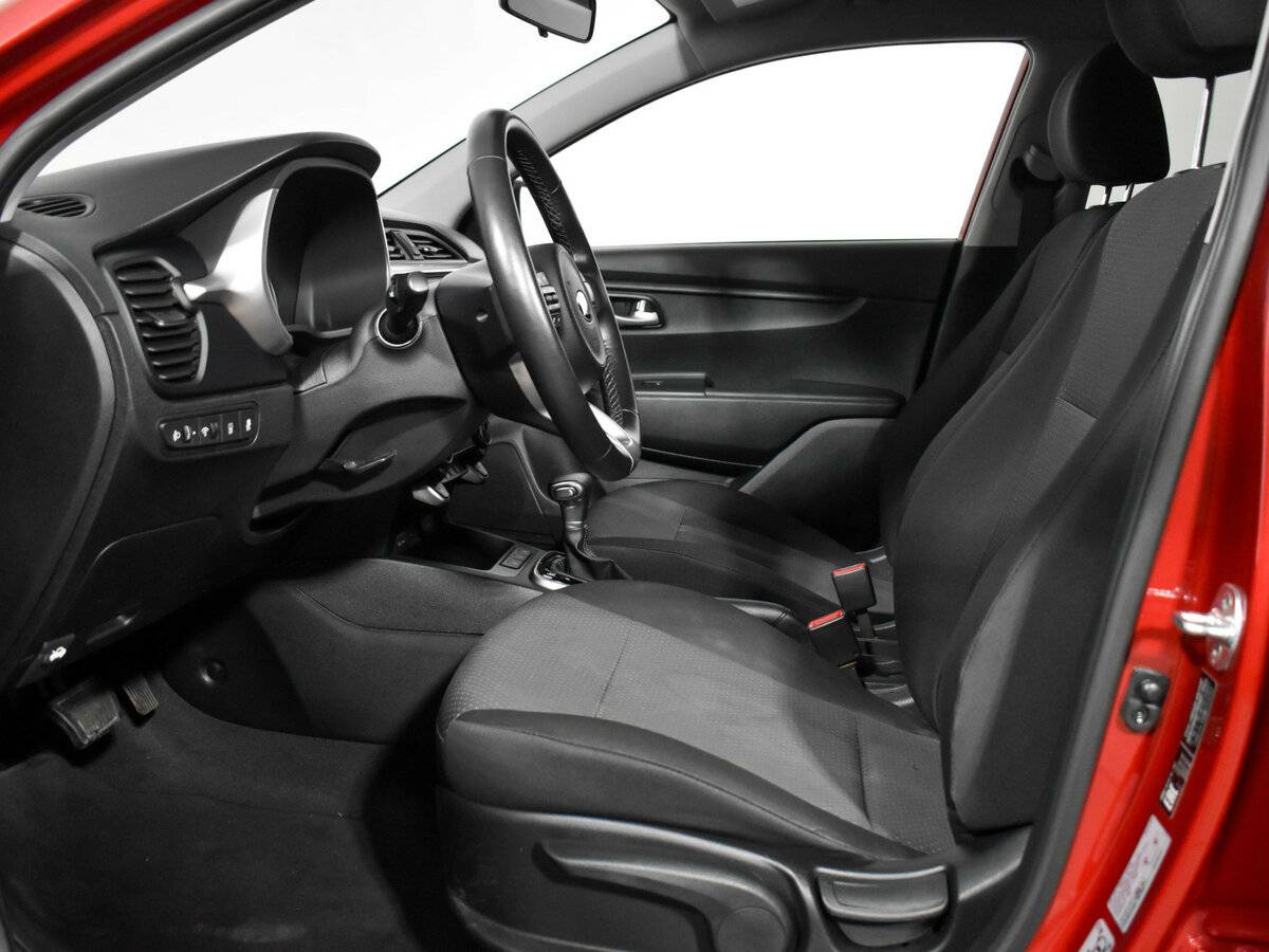 Kia Rio IV Рестайлинг, 2021 Фото №10