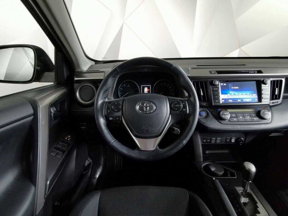 Toyota RAV4, 2018 Фото №15