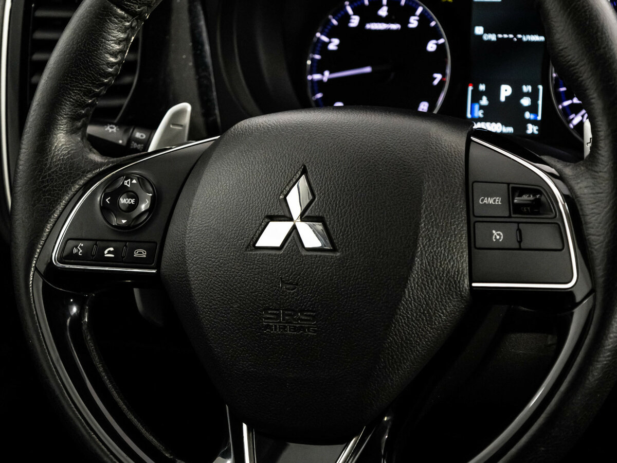 Mitsubishi Outlander III Рестайлинг 2, 2015 Фото №9