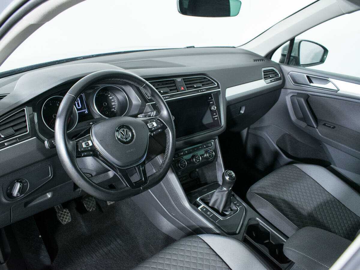 Volkswagen Tiguan, 2019 Фото №12