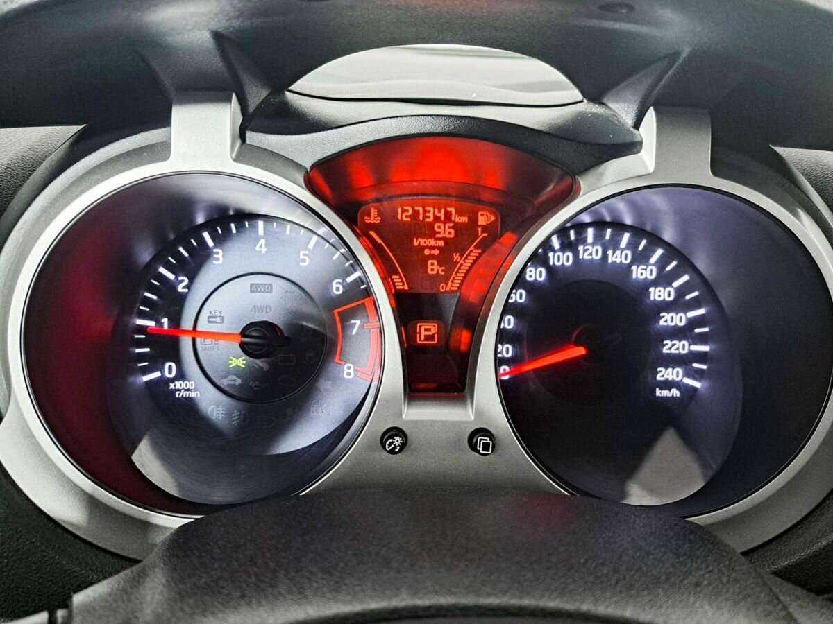 Nissan Juke, 2013 Фото №11