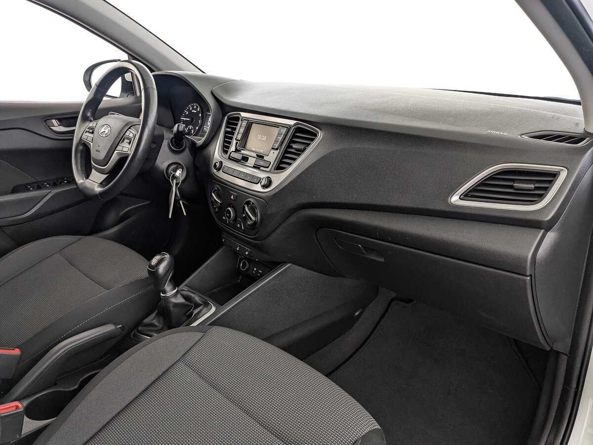 Hyundai Solaris, 2017 Фото №11