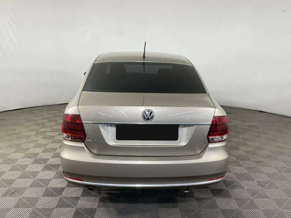 Volkswagen Polo, 2015 Фото №2