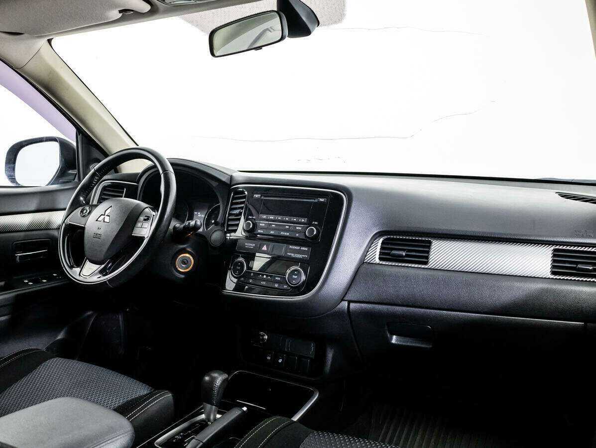 Mitsubishi Outlander, 2017 Фото №7