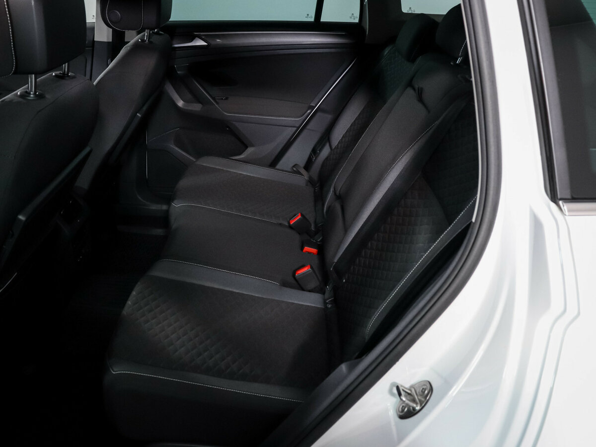 Volkswagen Tiguan II, 2018 Фото №8