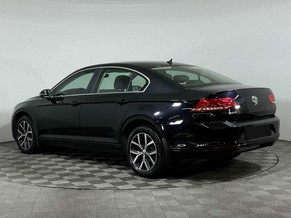 Volkswagen Passat, 2018 Фото №6